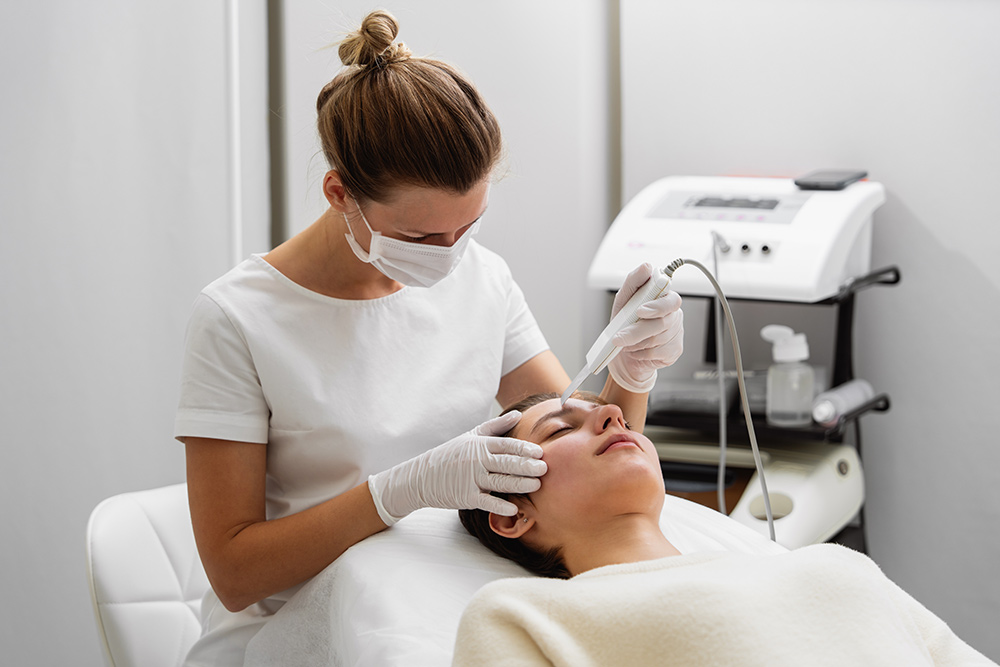 Fine Lines and Wrinkles Treatment | Wrinkle Removal Treatment | Fine Lines Treatment
